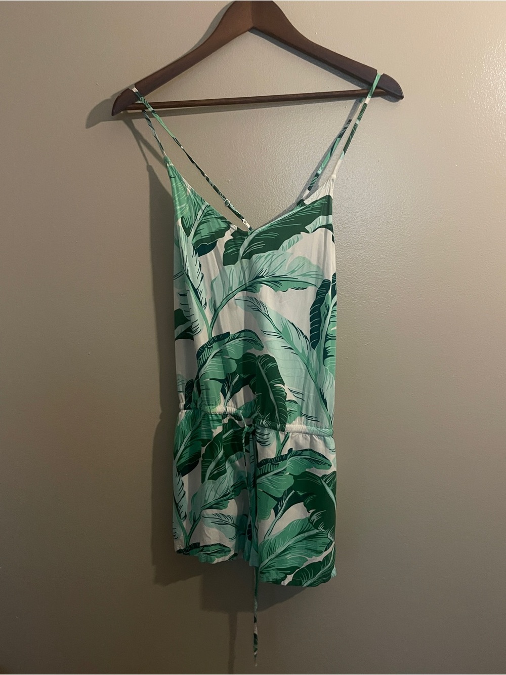 Old Navy Green Leaf-Print Romper, Women’s size S